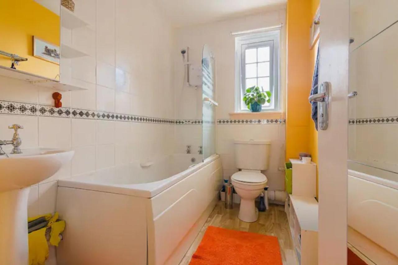 אדינבורו Guestready - Cosy & Bright - Central Flat מראה חיצוני תמונה